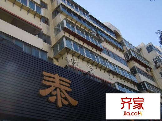建國小經(jīng)三路學區(qū)房外景圖 