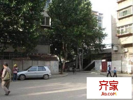 濟南大學西校區(qū)附近宿舍外景圖 