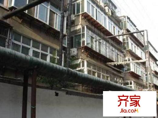 濟南大學西校區(qū)附近宿舍外景圖 