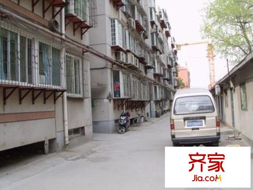 東舍坊街宿舍外景圖東舍坊街 