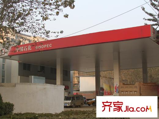 陽(yáng)明山莊配套圖項(xiàng)目東20米中國(guó)石化加油站