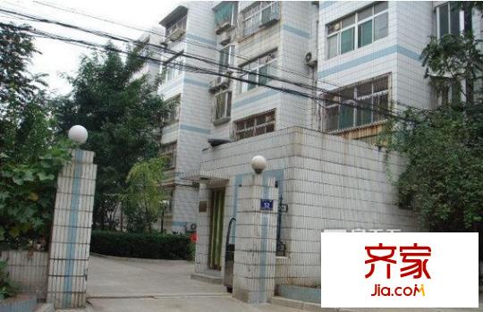 經(jīng)十一路英雄山段宿舍外景圖