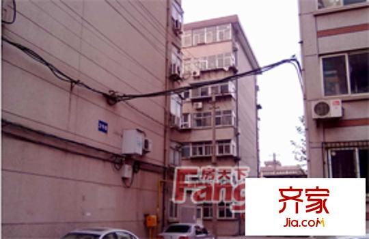 濟南大學(xué)西校區(qū)附近宿舍外景圖濟南大學(xué)西校區(qū)附近單位宿舍1