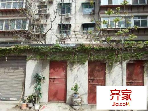 經(jīng)十路槐蔭段宿舍外景圖 