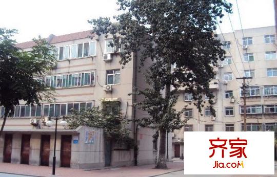 山大南路省直宿舍外景圖