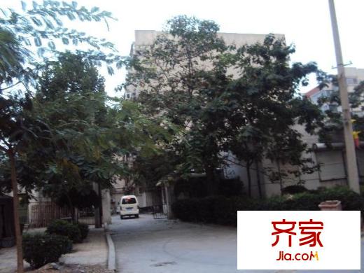 山大南路西段宿舍外景圖山大南路西段單位宿舍 