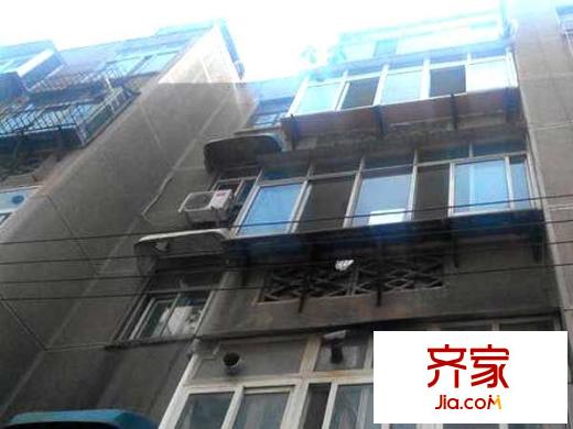 經(jīng)十路槐蔭段宿舍外景圖 