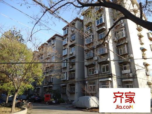 機(jī)車工廠九宿舍外景圖 