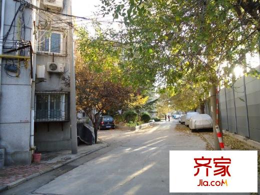 機(jī)車工廠九宿舍外景圖 