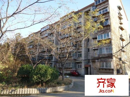 機(jī)車工廠九宿舍外景圖 