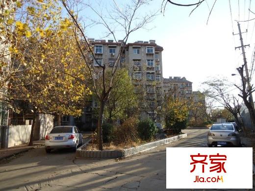 機(jī)車工廠九宿舍外景圖 