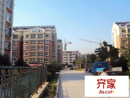 紫荊苑小區(qū)外景圖