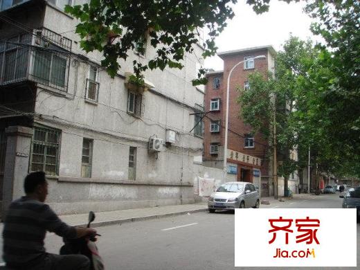 經(jīng)三小緯六路宿舍