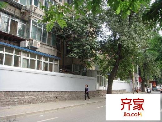 經(jīng)三小緯六路宿舍外景圖