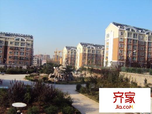 紫荊苑小區(qū)外景圖 