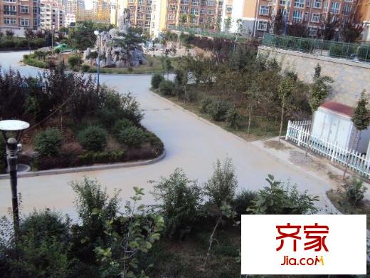 紫荊苑小區(qū)外景圖 
