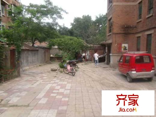 經(jīng)十路市中段宿舍外景圖 
