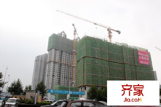 濟南高新萬達廣場工程施工外立面（2015-08-25）