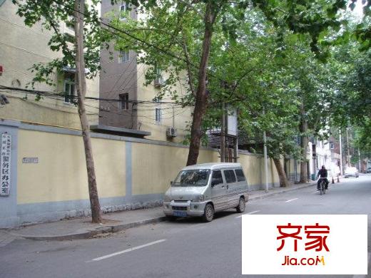 經(jīng)三小緯六路宿舍外景圖