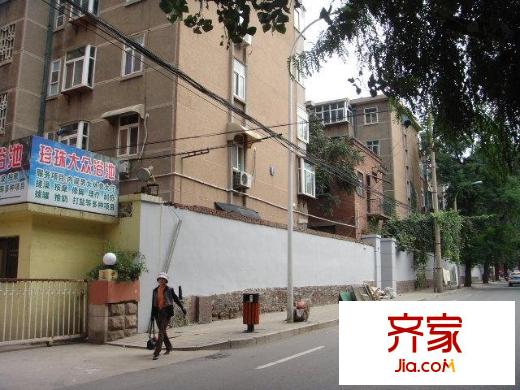 經(jīng)三小緯六路宿舍外景圖