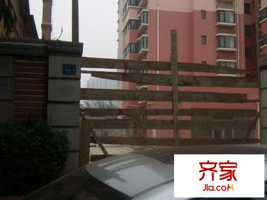 經(jīng)三緯七宿舍外景圖 