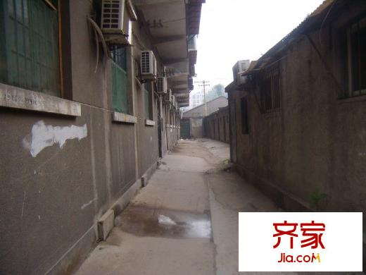 經(jīng)三緯七宿舍外景圖 