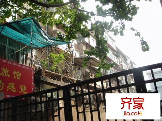 經(jīng)四緯八單位宿舍外景圖