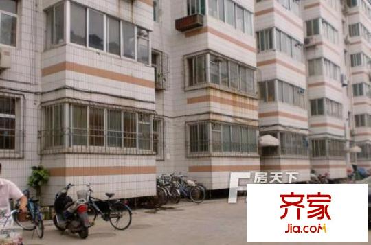 建設(shè)路國(guó)稅局宿舍外景圖