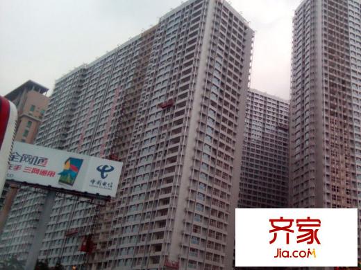 卓越時代廣場實景圖施工進度（2014-07-01）