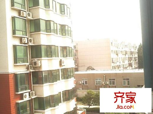 名士閣外景圖