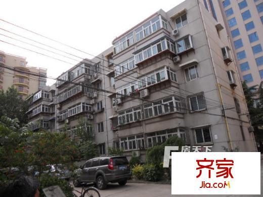建設路重汽宿舍外景圖