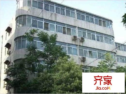 經(jīng)六路市中段宿舍外景圖 