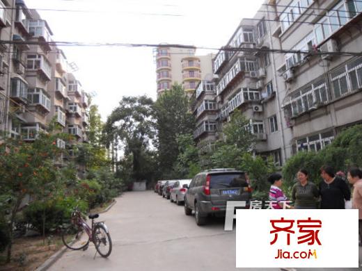 建設路重汽宿舍外景圖