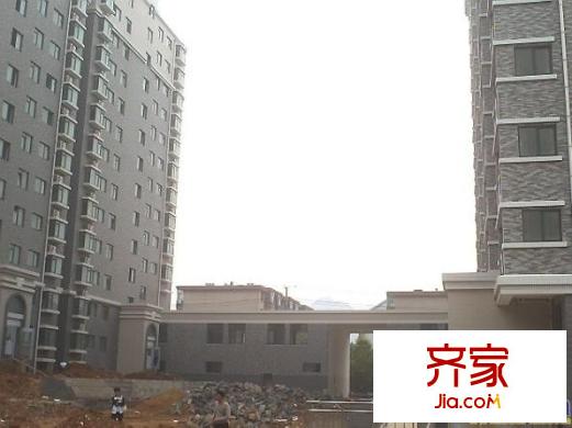 環(huán)山盛庭外景圖