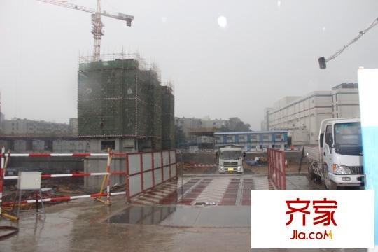 鑫苑?鑫中心施工進(jìn)度實(shí)景（2015-7-14）