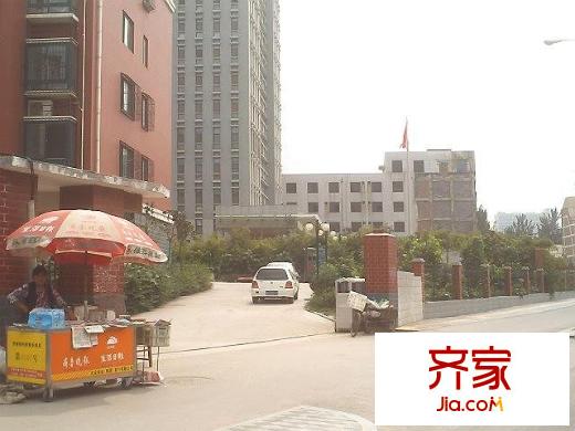 華龍組團外景圖