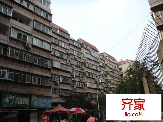 經(jīng)三緯八宿舍外景圖