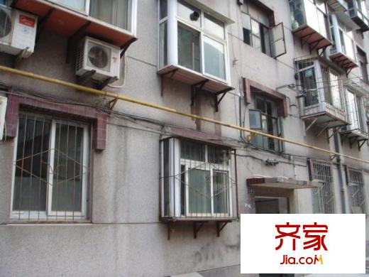 經(jīng)三緯八宿舍外景圖