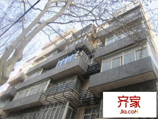 經(jīng)二緯六單位宿舍外景圖 