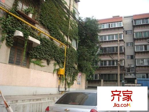 經(jīng)三緯八宿舍外景圖