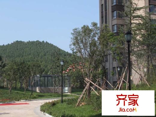 恒生伴山外景圖項(xiàng)目實(shí)景圖（2013-08-20）