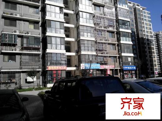 馨苑小區(qū)外景圖 