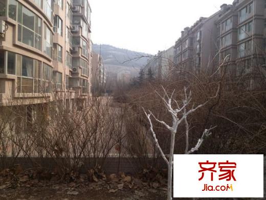 龍泉山莊外景圖 