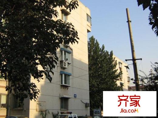 利農(nóng)莊路單位宿舍外景圖