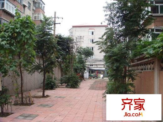 機床一廠宿舍外景圖