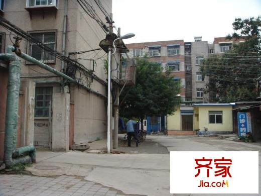 機床一廠宿舍外景圖