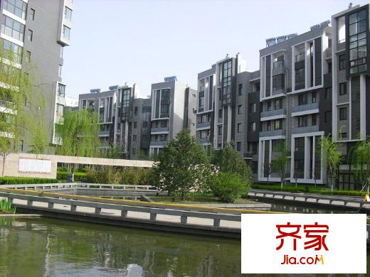 中齊他山外景圖 