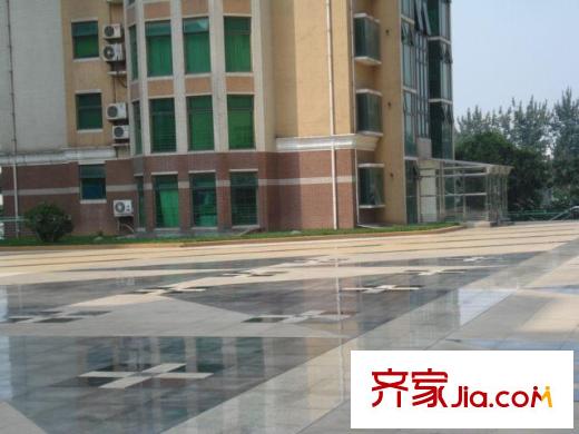 國(guó)華經(jīng)典小區(qū)配套圖小區(qū)廣場(chǎng)