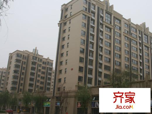 保利大名湖實(shí)景圖項(xiàng)目現(xiàn)場(chǎng)（2012.08.02）