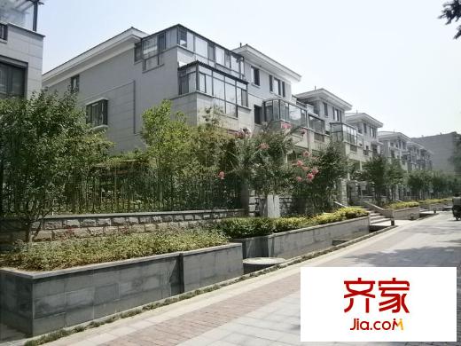 歷山名郡外景圖 
